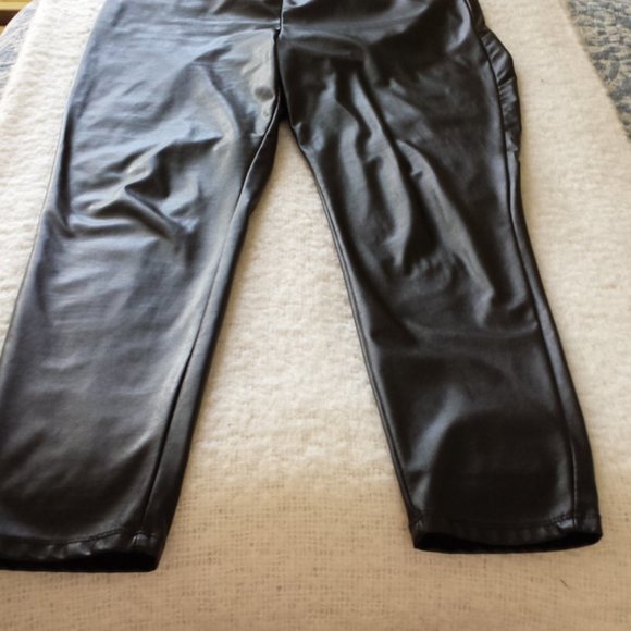Dynamite Faux Leather Leggings - Picture 2 of 3